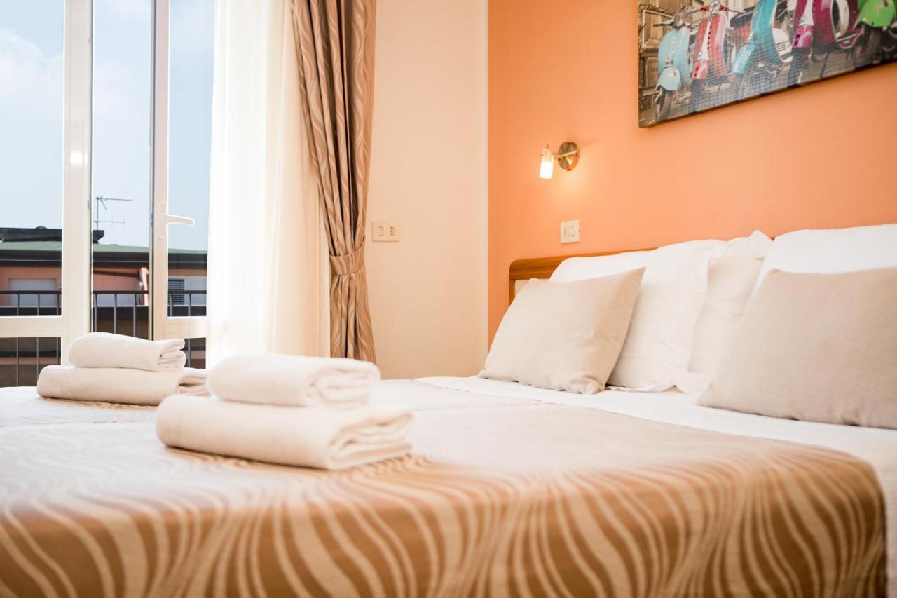 Unique Hotel Чезенатіко Екстер'єр фото